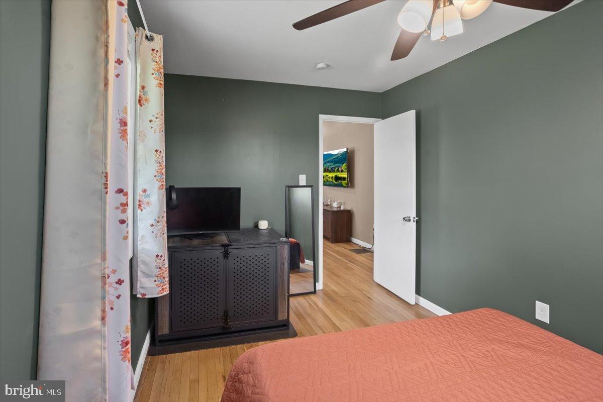 2019 Oreville Road Lancaster, PA 17601 - Photo 15 of 30 Cozy retreat with calming green walls.