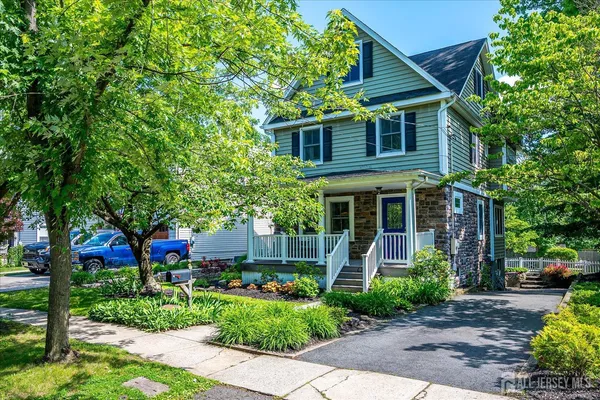 $1,050,000 | 62 Myrtle Avenue, Metuchen, NJ 08840