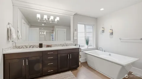 $1,599,900 | 6508 Southeast 7th Place, Renton, WA 98059