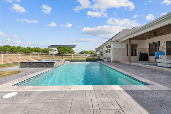 $925,000 | 7813 Stiteler Drive, Bryan, TX 77808