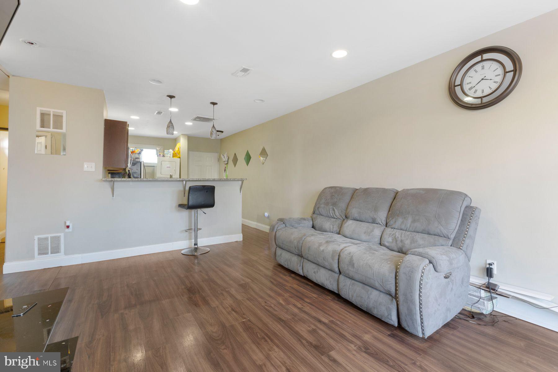 7628 Oxman Road Landover, MD 20785 - Photo 7 of 15