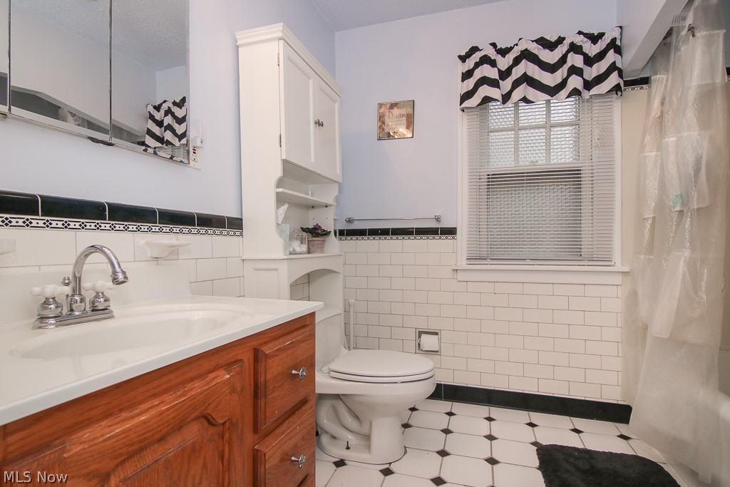 1243 Sylvania Road Cleveland, OH 44121 - Photo 13 of 25 Gallery Image 13