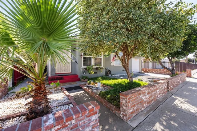 $624,999 | 5824 Heliotrope Avenue, Maywood, CA 90270