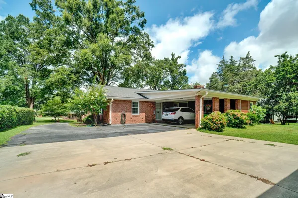 $394,900 | 213 Missallie Drive, Clinton, SC 29325