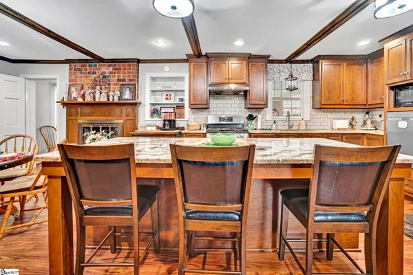 $389,900 | 213 Missallie Drive, Clinton, SC 29325
