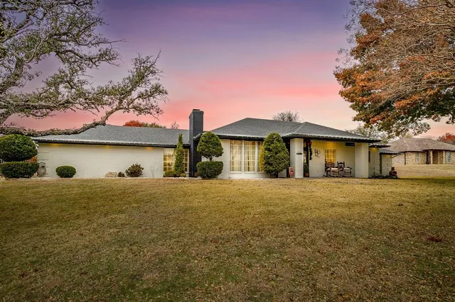 $585,000 | 1930 Bethel Road, Weatherford, TX 76086