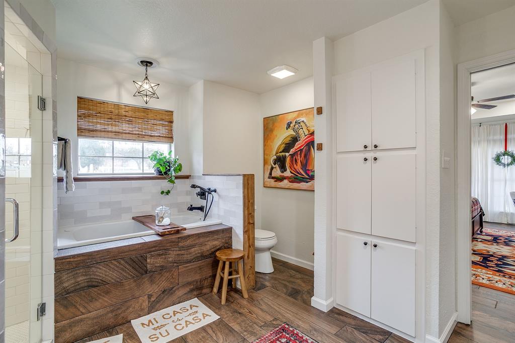 1930 Bethel Road Weatherford, TX 76086 - Photo 19 of 33 a dining room with furniture and window