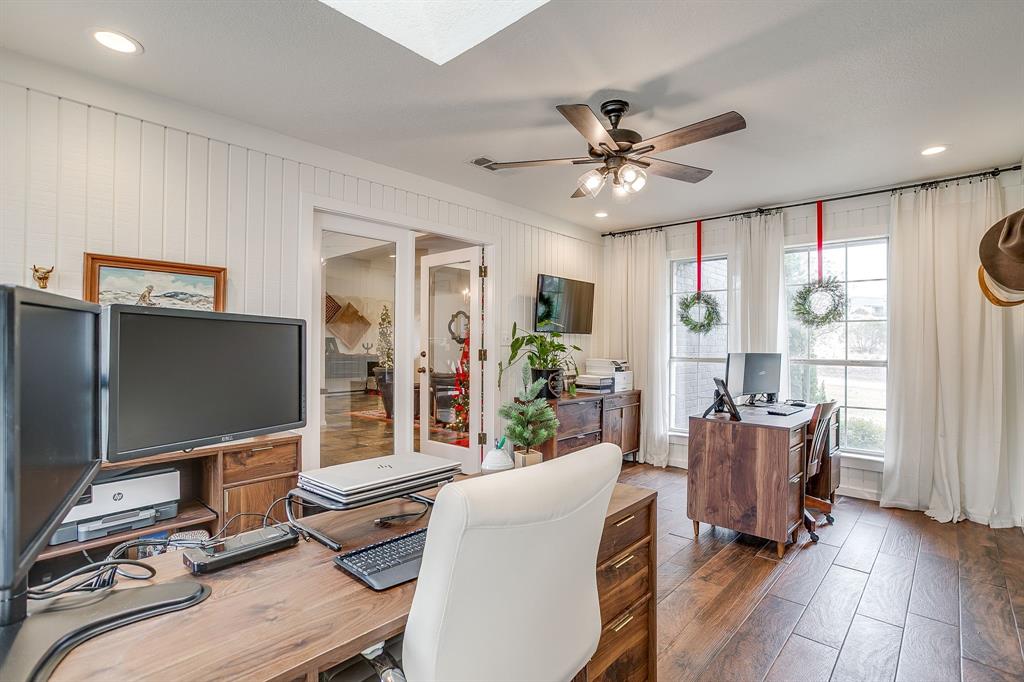 1930 Bethel Road Weatherford, TX 76086 - Photo 22 of 33 a workspace with furniture and a window