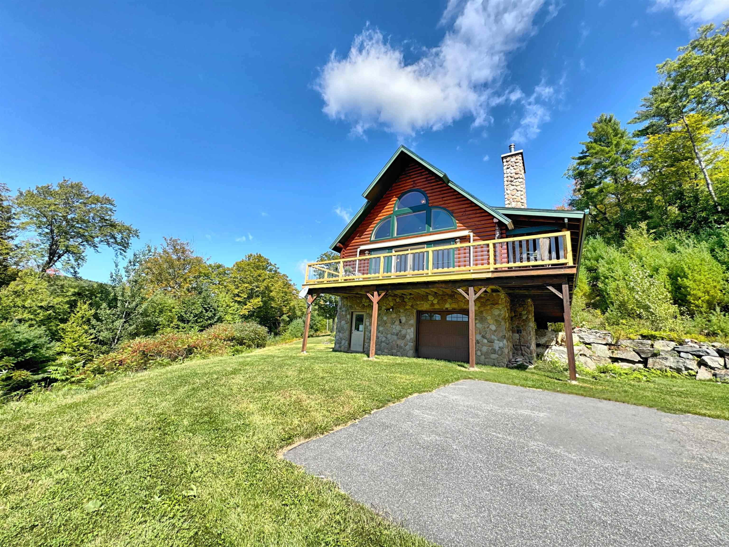 607 Charlestown Road Acworth, NH 03601 - Photo 1 of 26 Gallery Image 1