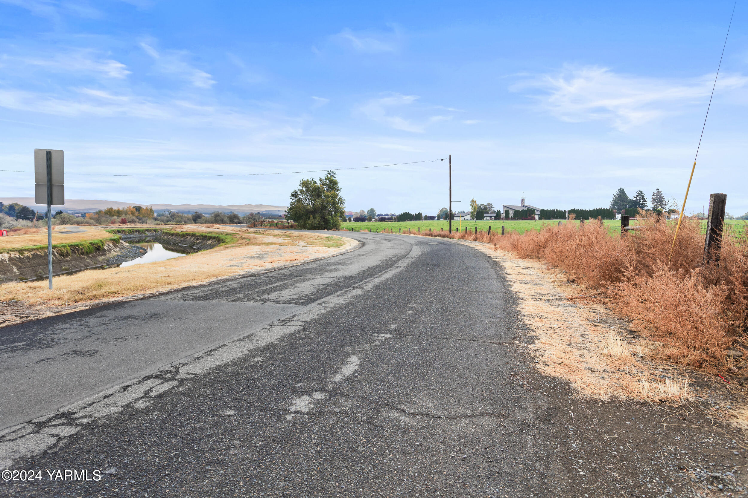 600 Schooley Road Zillah, WA 98953 - Photo 13 of 29 600 Schooley Rd