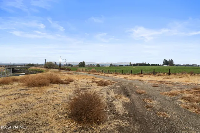 $1,825,000 | 600 Schooley Road, Zillah, WA 98953