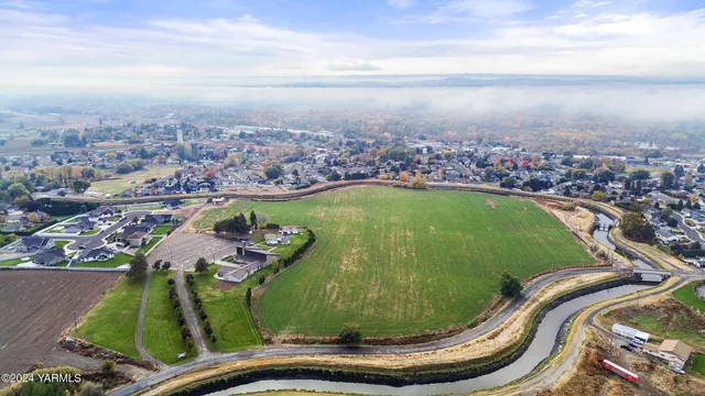 $1,825,000 | 600 Schooley Road, Zillah, WA 98953