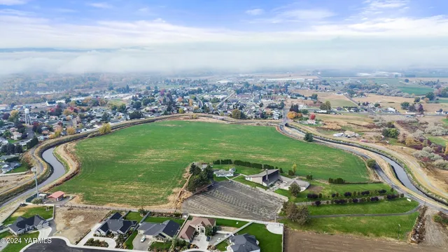 $1,825,000 | 600 Schooley Road, Zillah, WA 98953