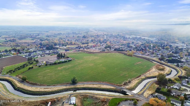 $1,825,000 | 600 Schooley Road, Zillah, WA 98953