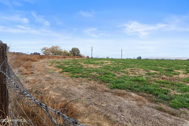 $1,825,000 | 600 Schooley Road, Zillah, WA 98953