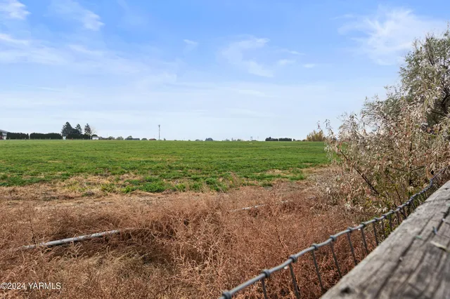 $1,825,000 | 600 Schooley Road, Zillah, WA 98953