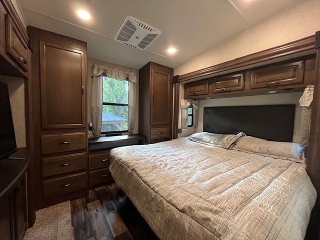 2795 East 28th Road Marseilles, IL 61341 - Photo 20 of 68 a bedroom with a bed and a dresser