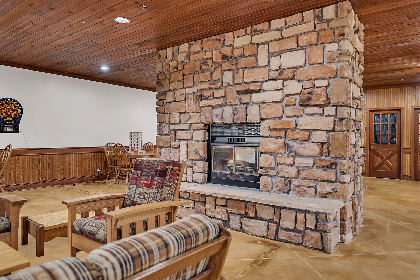 2795 East 28th Road Marseilles, IL 61341 - Photo 63 of 68 a living room with furniture