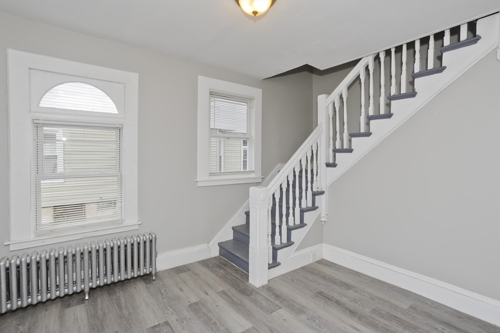 65 Montrose Street Springfield, MA 01109 - Photo 6 of 32