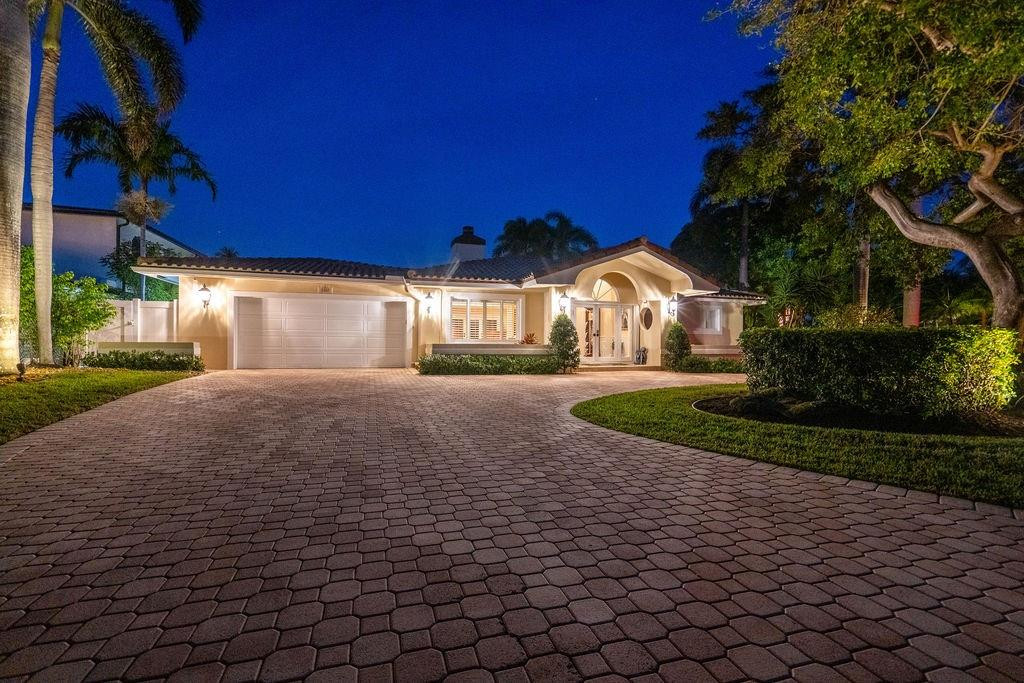 2317 Northeast 28th Court Lighthouse Point, FL 33064 - Photo 2 of 49 Photo 2