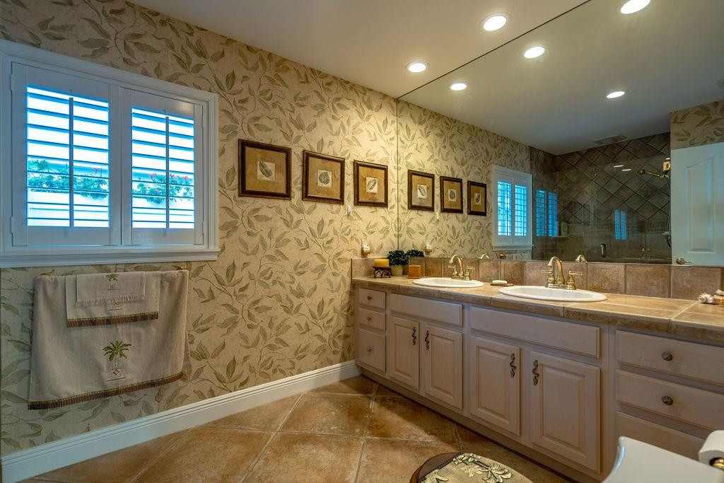 2317 Northeast 28th Court Lighthouse Point, FL 33064 - Photo 24 of 49 Photo 24