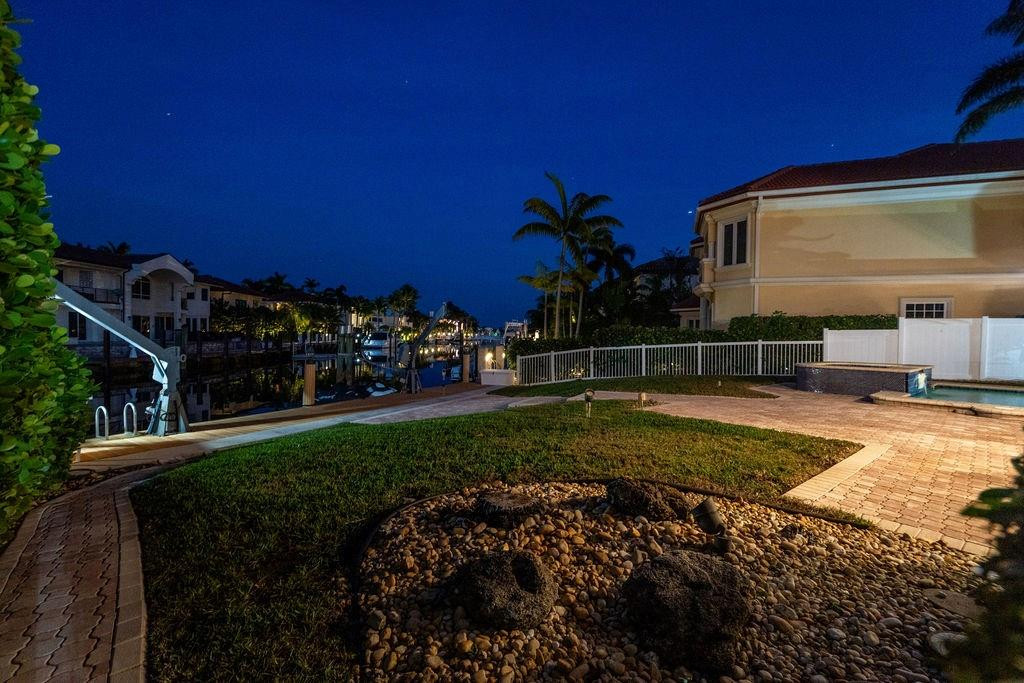 2317 Northeast 28th Court Lighthouse Point, FL 33064 - Photo 37 of 49 Photo 37