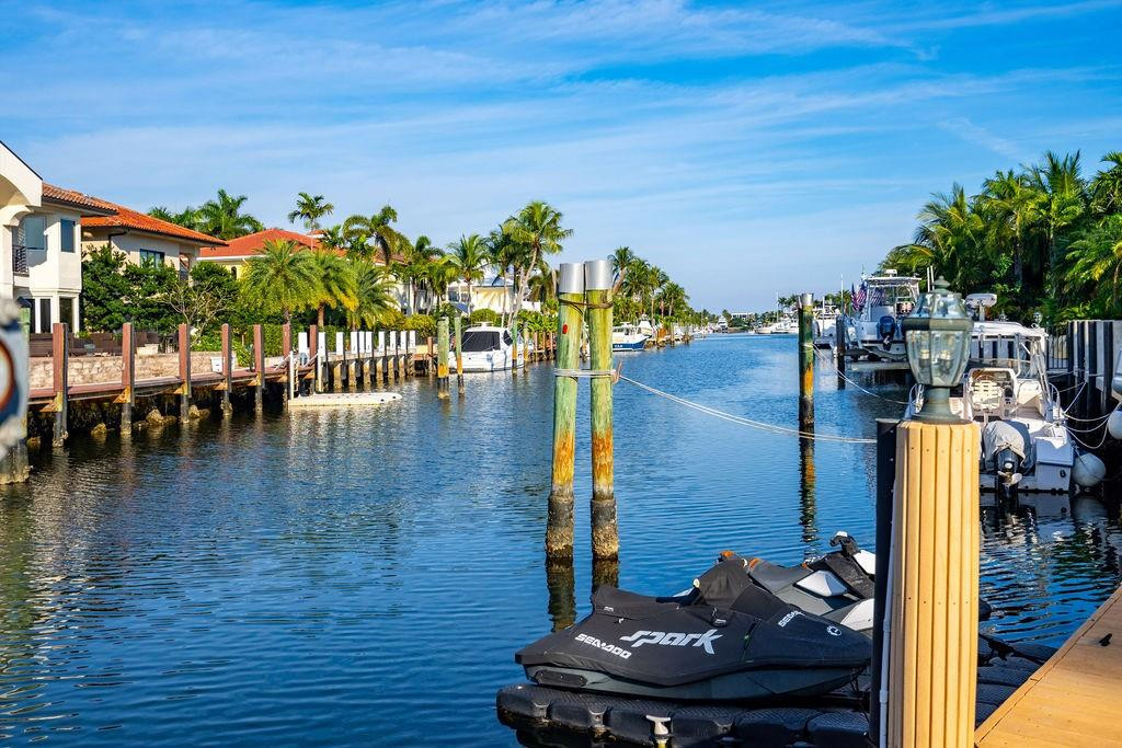 2317 Northeast 28th Court Lighthouse Point, FL 33064 - Photo 47 of 49 Photo 47