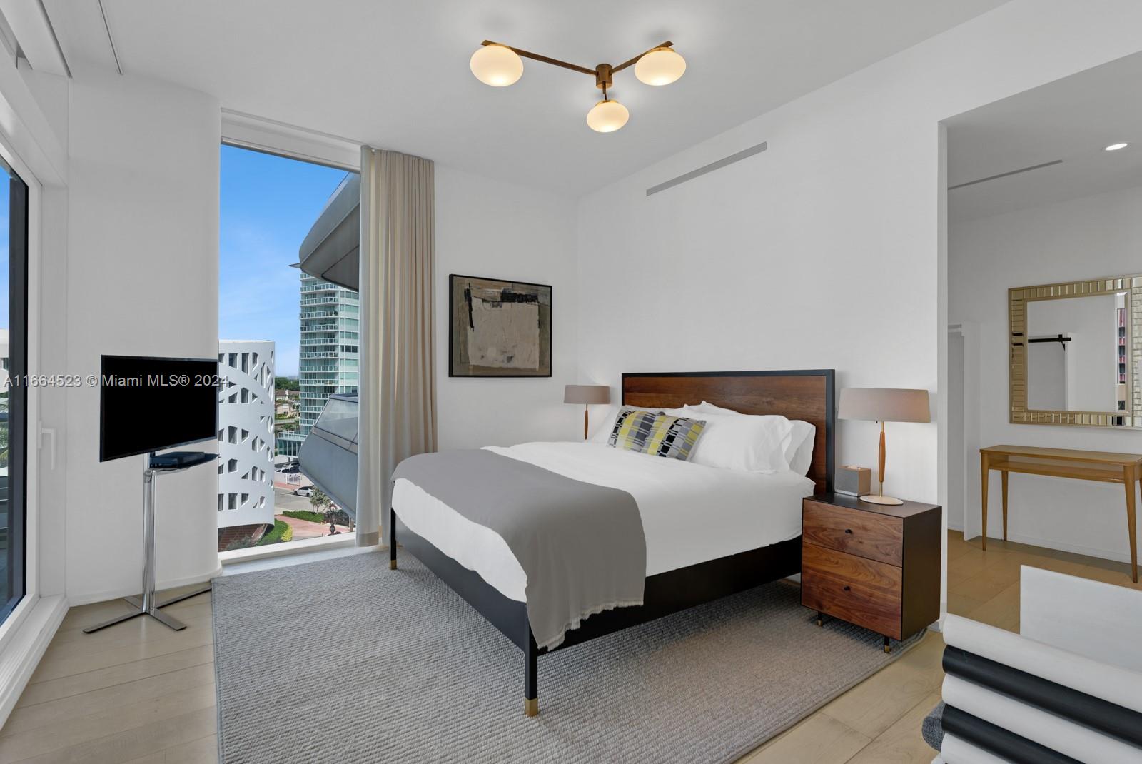 3315 Collins Avenue, Unit 5D Miami Beach, FL 33140 - Photo 11 of 34