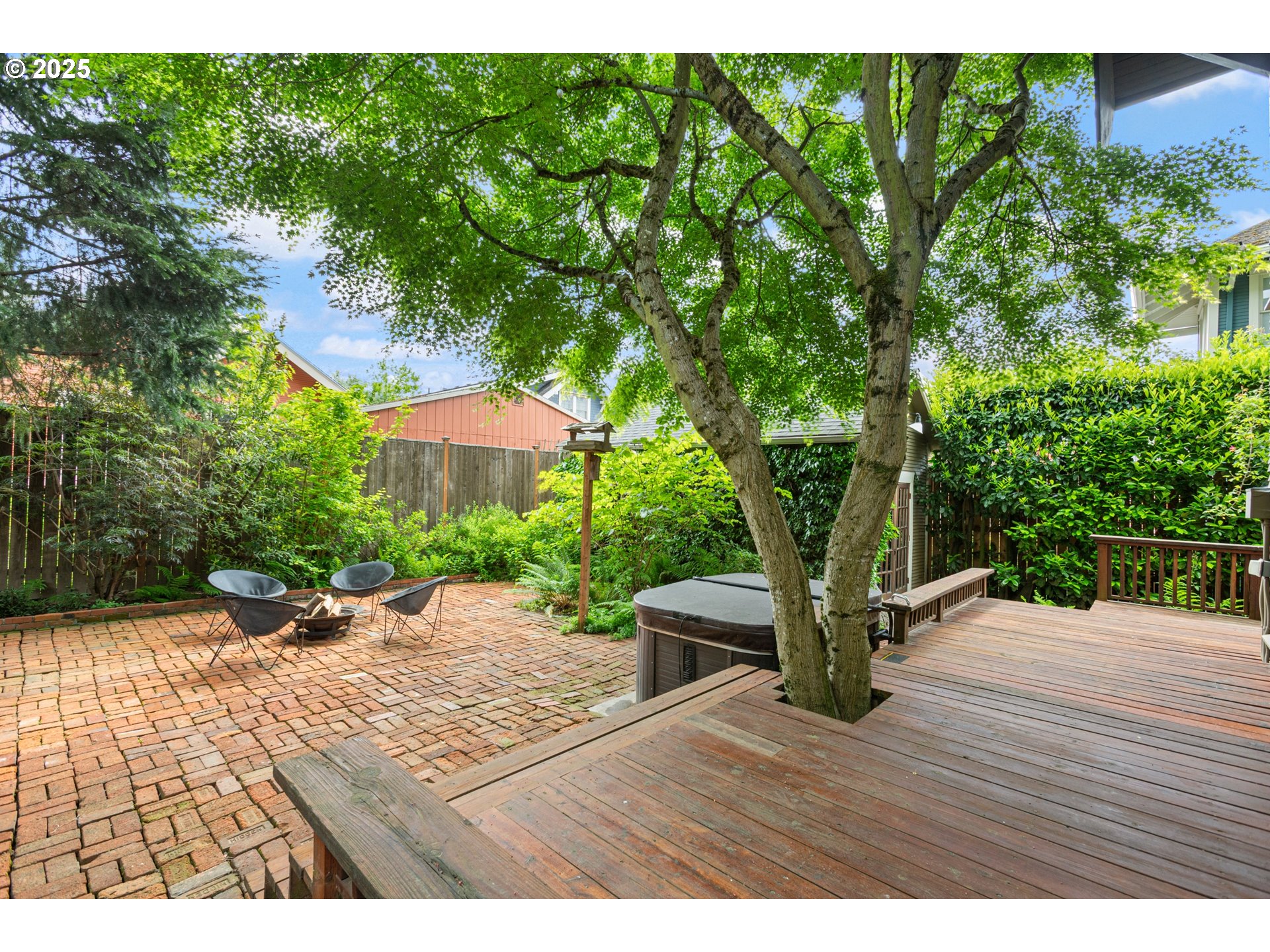 2404 Northeast 47th Avenue Portland, OR 97213 - Photo 27 of 35 a view of outdoor space yard and patio