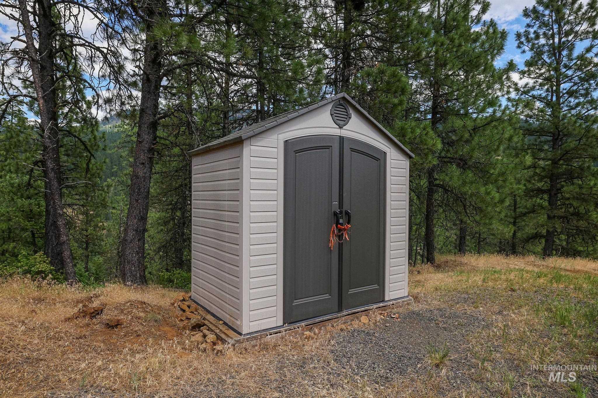 28 Hillman Basin Road New Meadows, ID 83654 - Photo 11 of 37