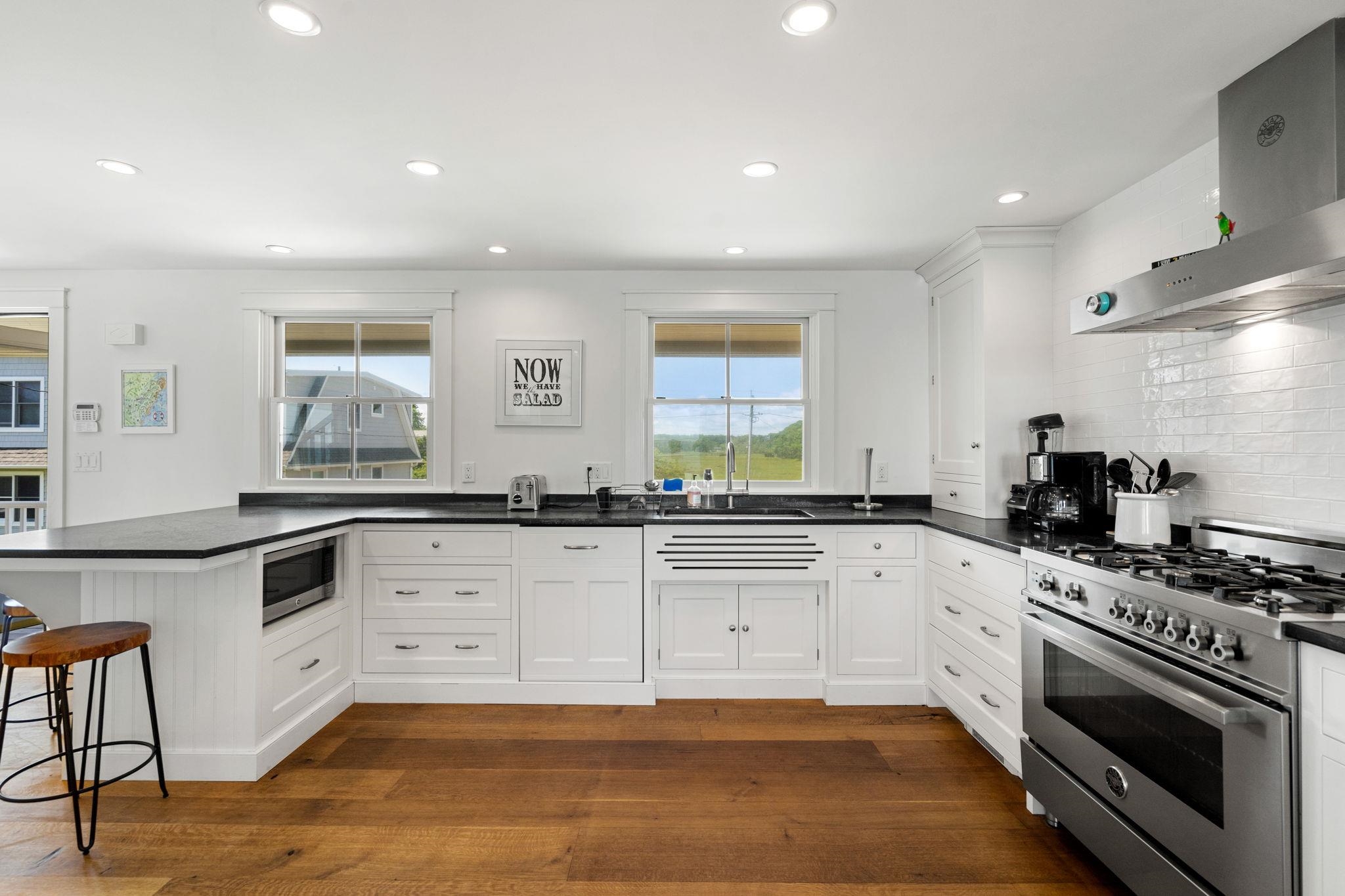 1282 Ocean Boulevard Rye, NH 03870 - Photo 3 of 33