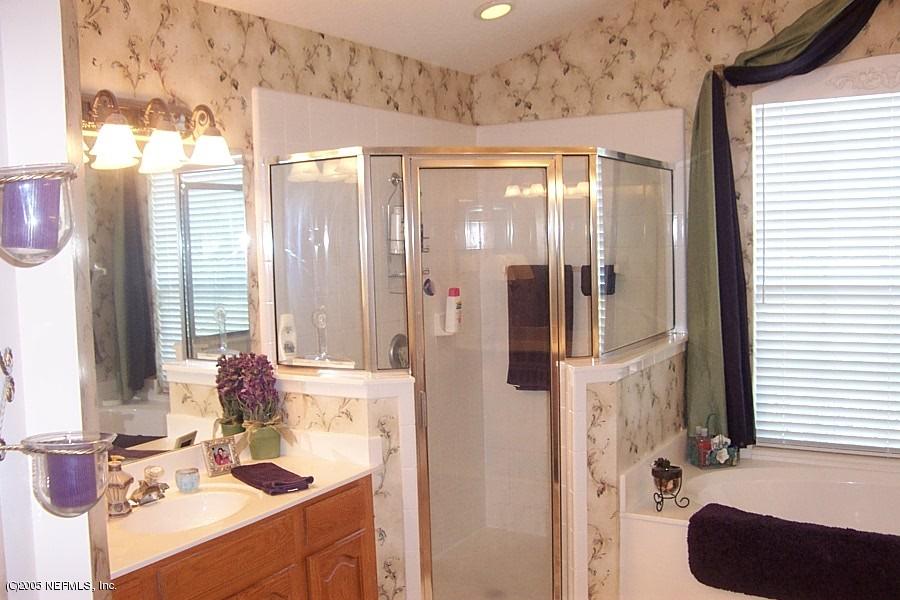10967 Falkland Road Jacksonville, FL 32221 - Photo 10 of 15 master bath