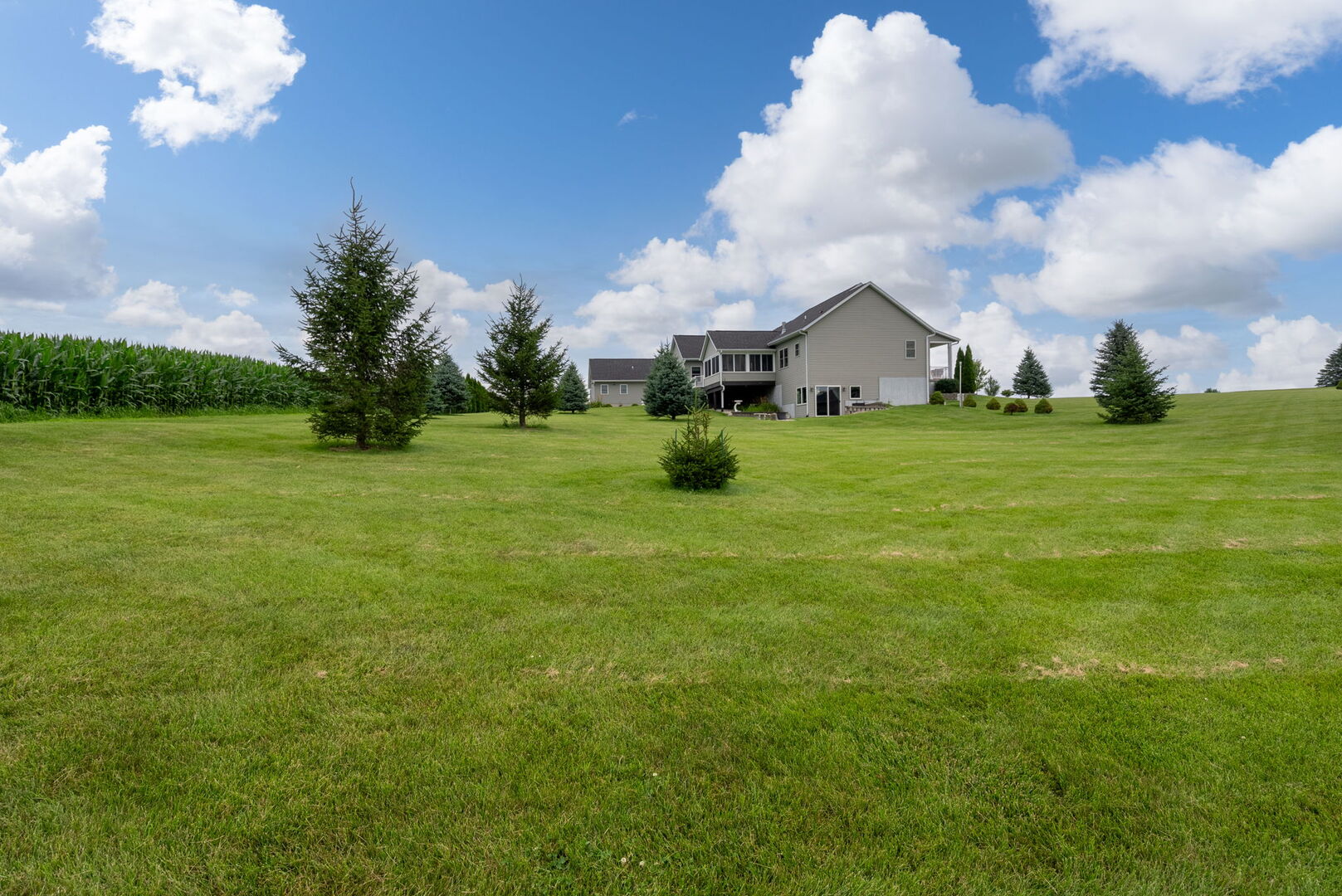 400 Randy Drive Clinton, IA 52732 - Photo 58 of 60