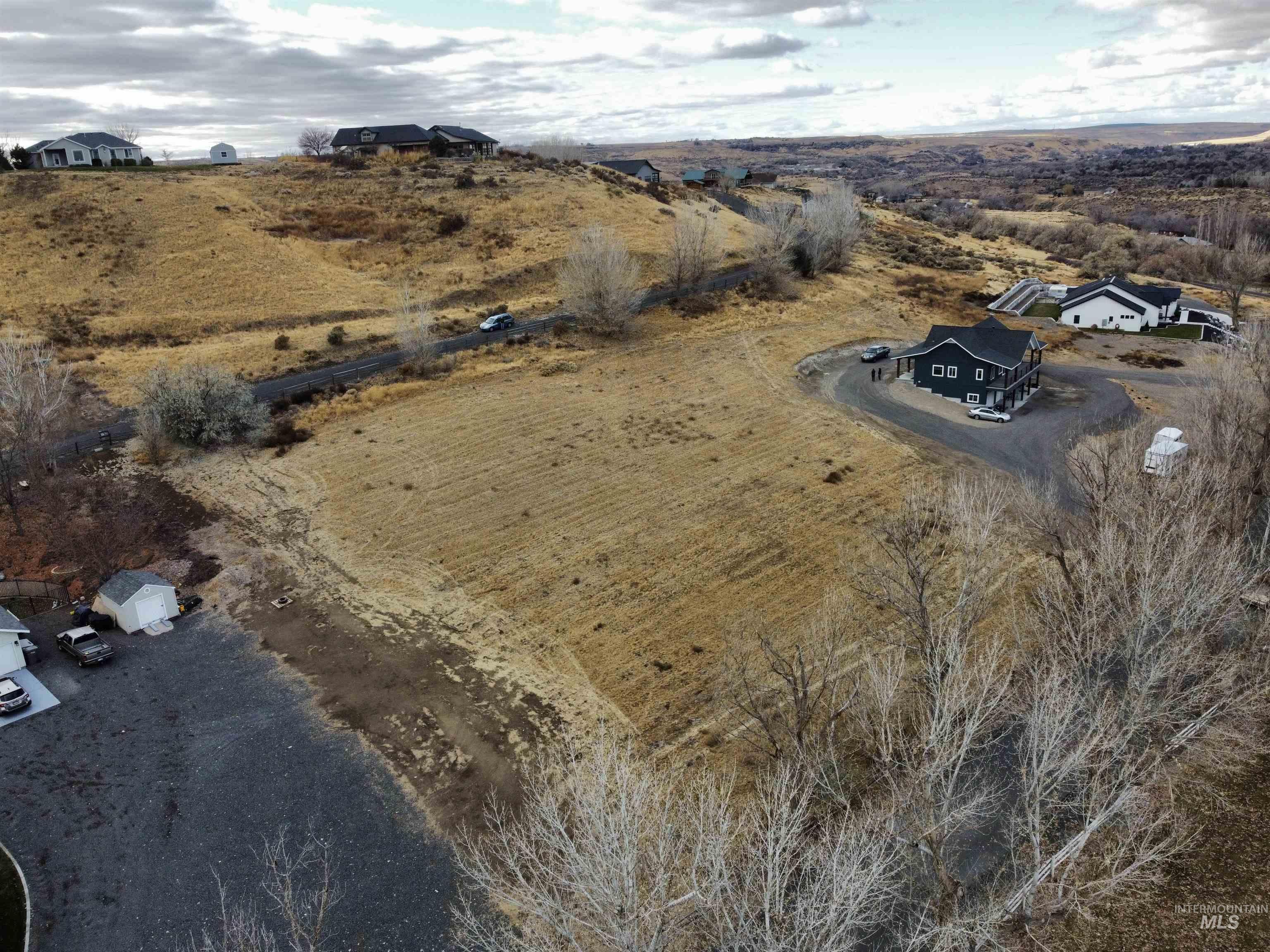 4521 Mesa View Road Buhl, ID 83316 - Photo 11 of 31 Aerial front left