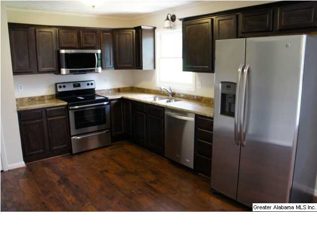 1305 Cape Road Anniston, AL 36207 - Photo 6 of 23