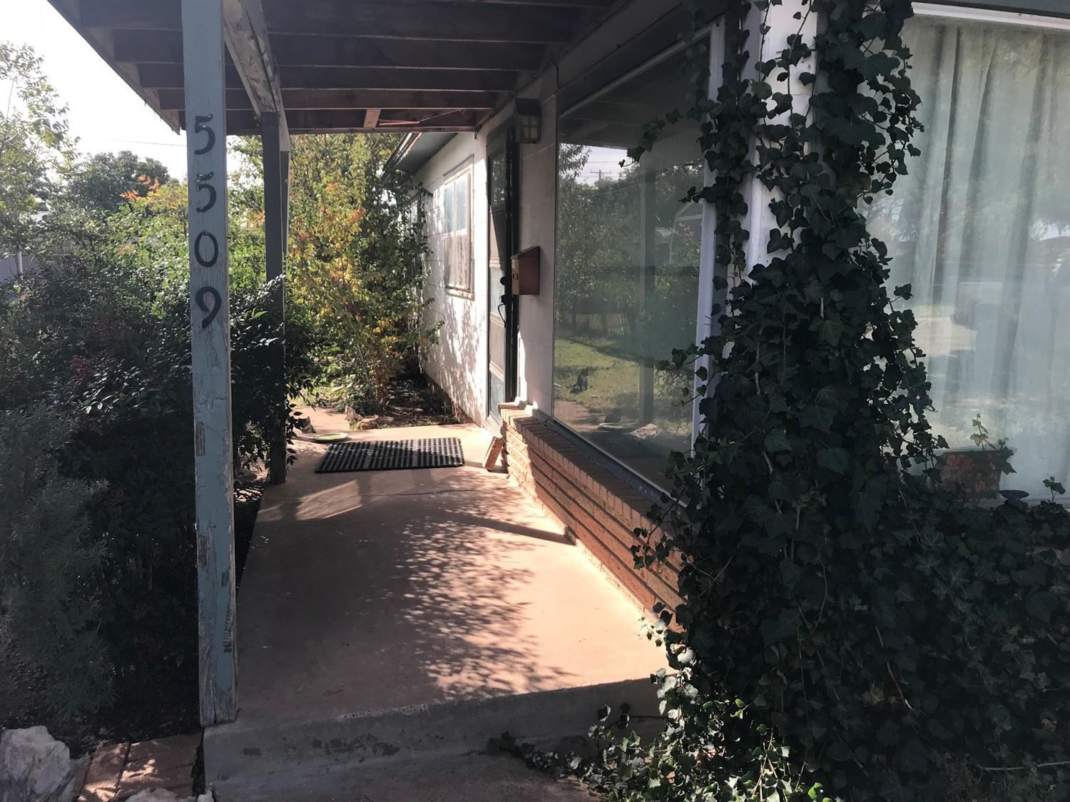 5509 43rd Street Lubbock, TX 79414 - Photo 8 of 10 a view of a porch