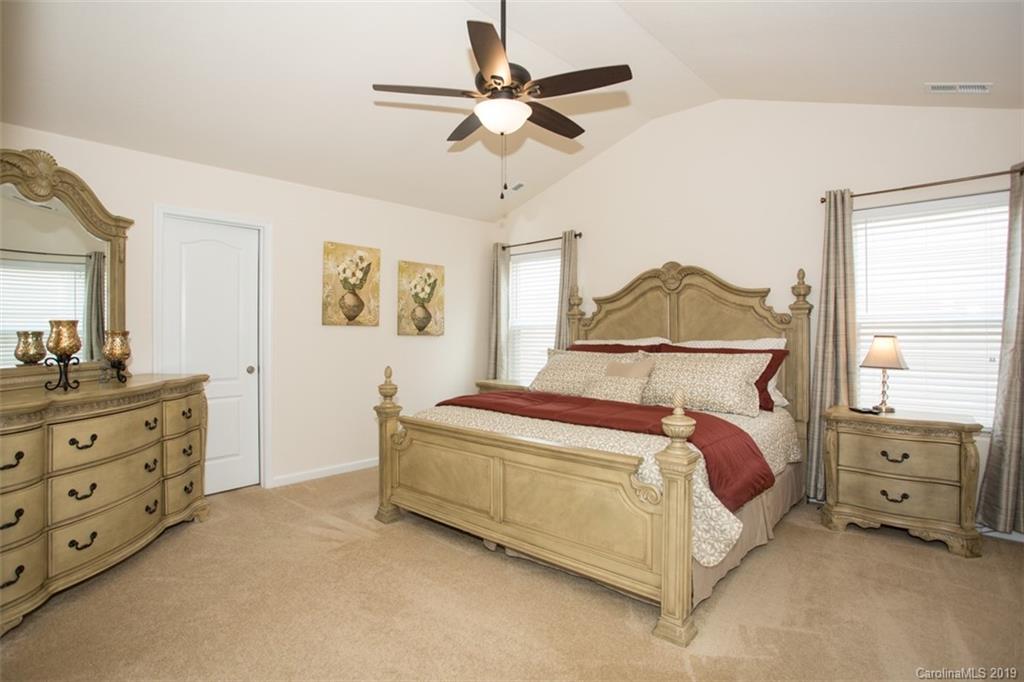 9520 Weikert Road Charlotte, NC 28215 - Photo 13 of 25 Gallery Image 13