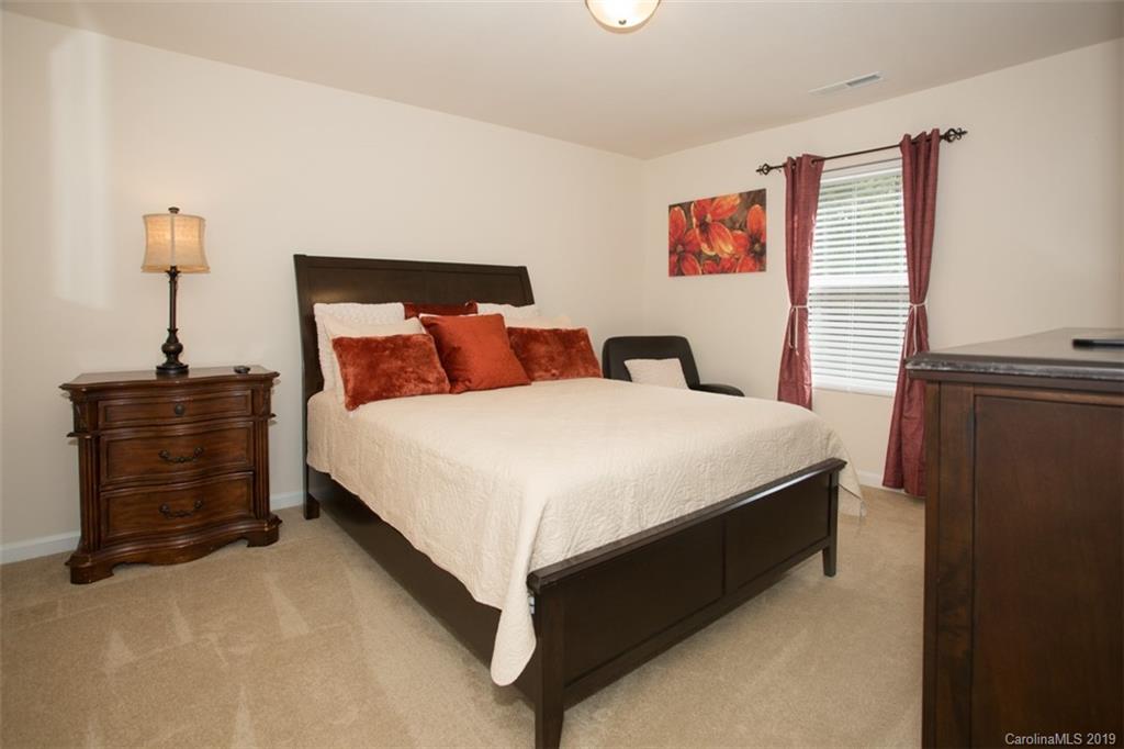 9520 Weikert Road Charlotte, NC 28215 - Photo 17 of 25 Gallery Image 17