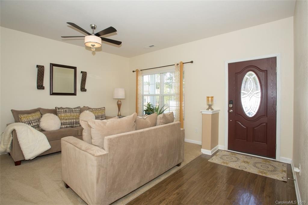 9520 Weikert Road Charlotte, NC 28215 - Photo 3 of 25 Gallery Image 3