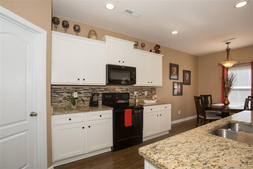 9520 Weikert Road Charlotte, NC 28215 - Photo 5 of 25 Gallery Image 5