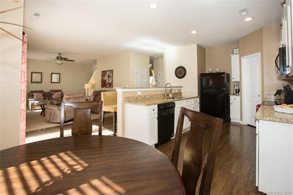 9520 Weikert Road Charlotte, NC 28215 - Photo 8 of 25 Gallery Image 8