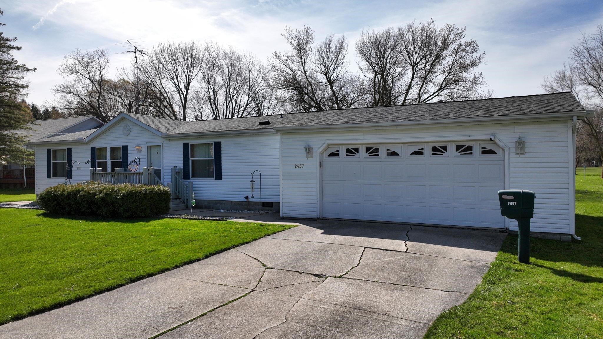 2437 Bingham Road Clio, MI 48420 - Photo 3 of 45 50138444-237d488f-32ac-4886-9b54-d8d40bbb819a.JPG