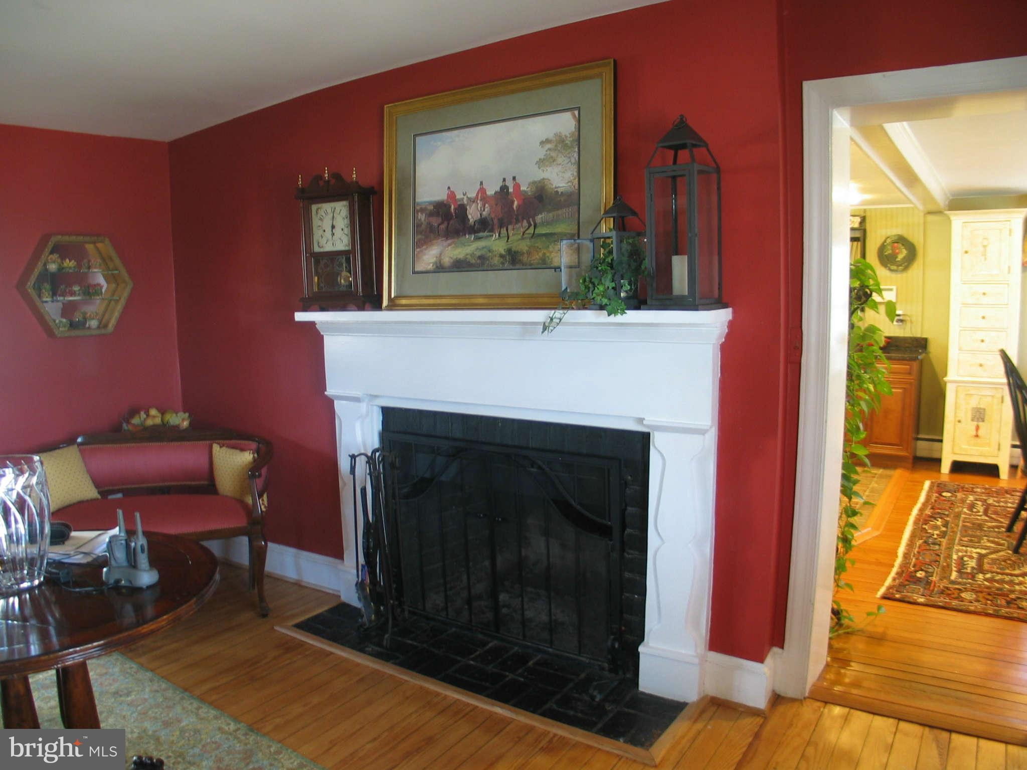 15200 Reva Road Reva, VA 22735 - Photo 14 of 22 Living Room