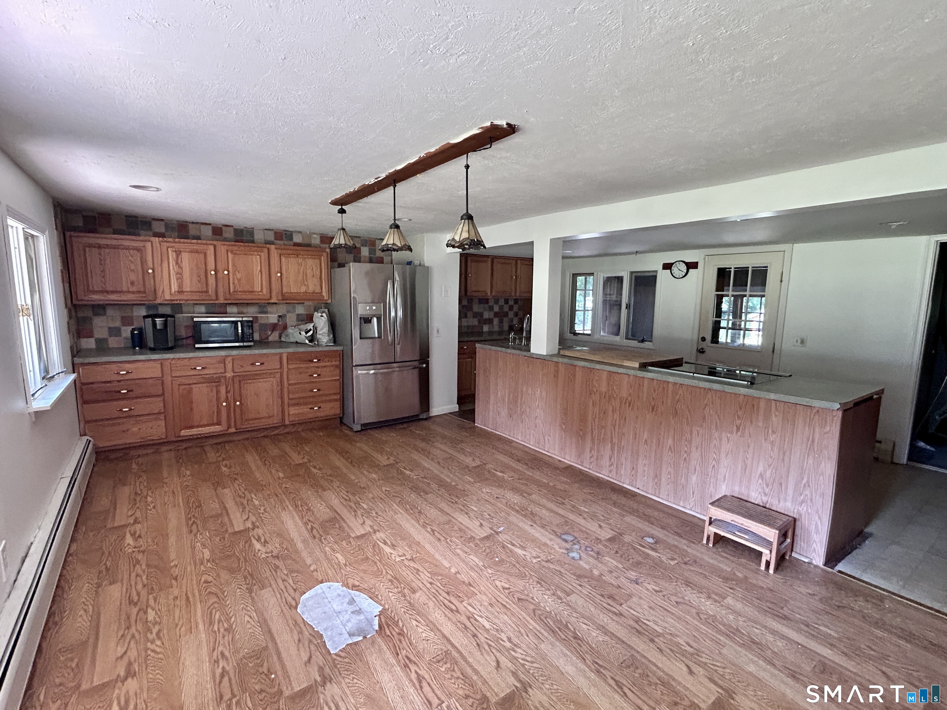 60 Case Road Burlington, CT 06013 - Photo 6 of 31