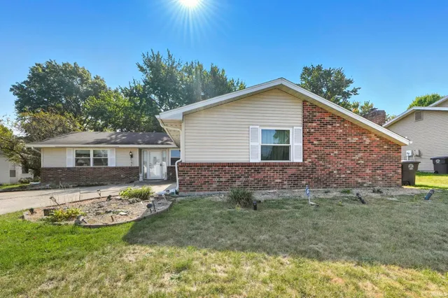 $225,000 | 3516 Debeney Drive, Fort Wayne, IN 46816