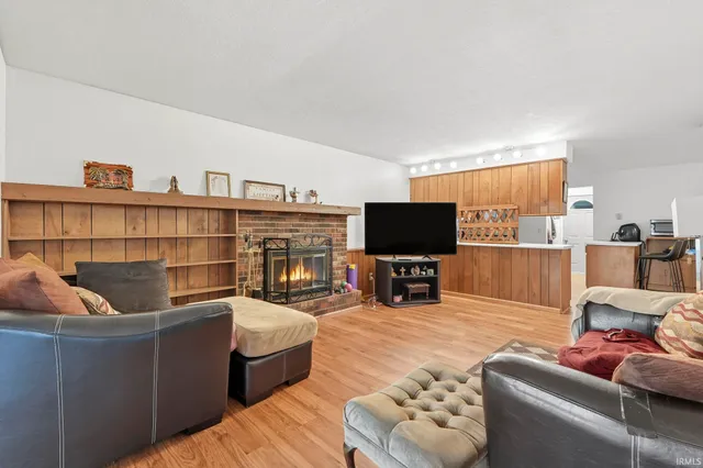 $225,000 | 3516 Debeney Drive, Fort Wayne, IN 46816