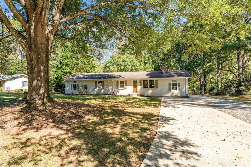 8906 Royclift Road Colfax, NC 27235 - Photo 3 of 30 Gallery Image 3