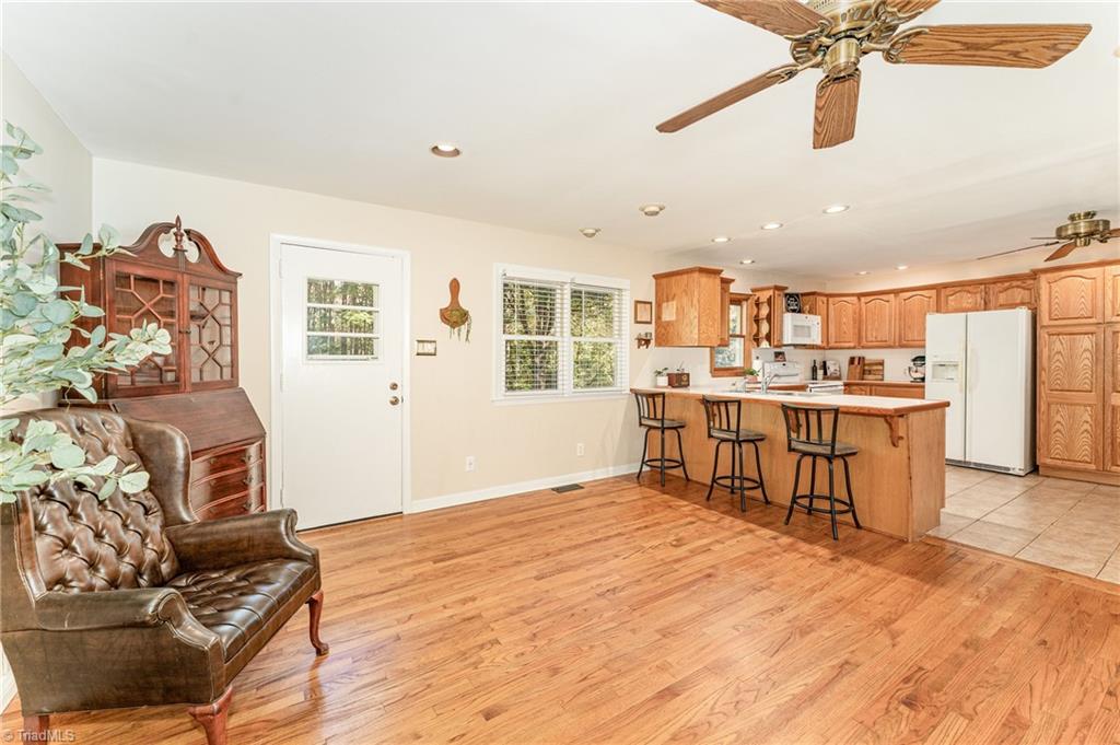 8906 Royclift Road Colfax, NC 27235 - Photo 9 of 30 Gallery Image 9