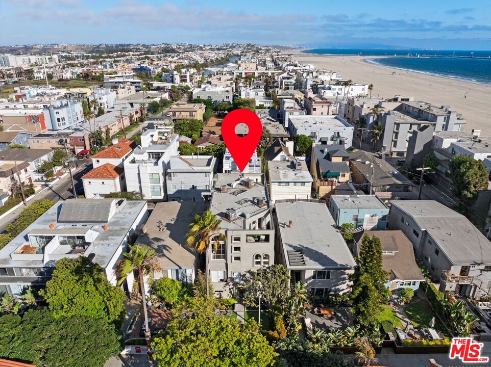 24 Eastwind Street, Unit 2 Marina del Rey, CA 90292 - Photo 44 of 46