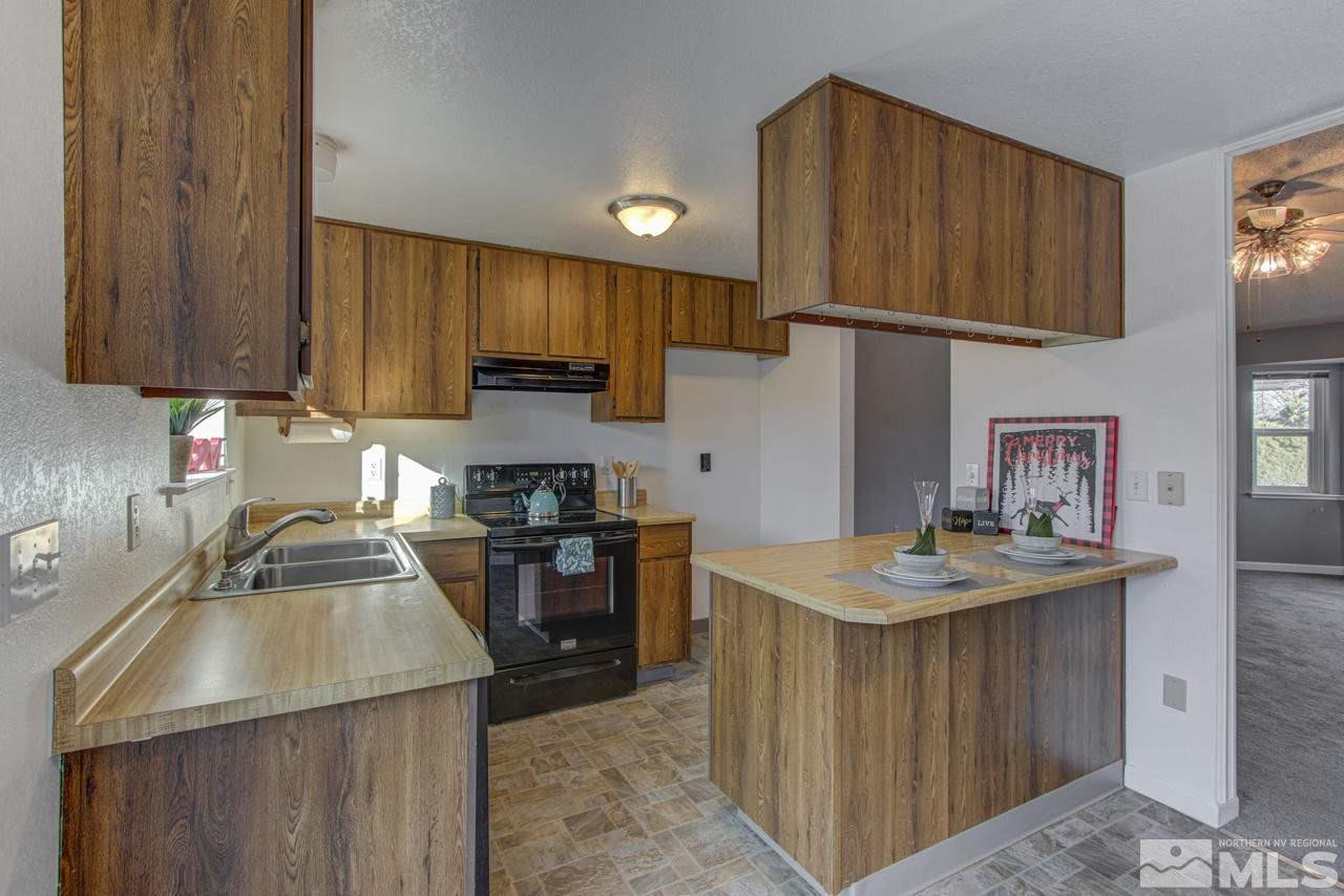 8503 Moth Circle Reno, NV 89506 - Photo 6 of 24 Photo 6